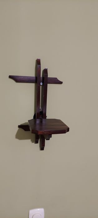 Kwietnik wiszący drewniany