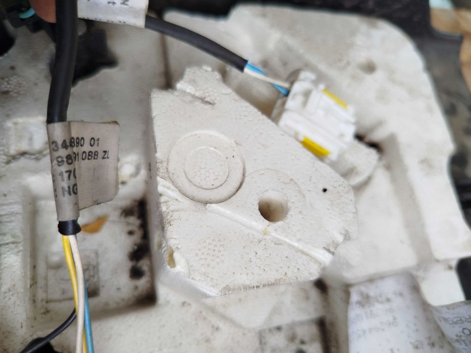 Підрульовий перемикач управління магнітолою 96391088ZL Peugeot 607