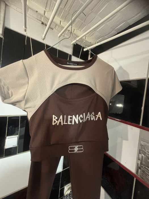 Komplet jak nowy r. M