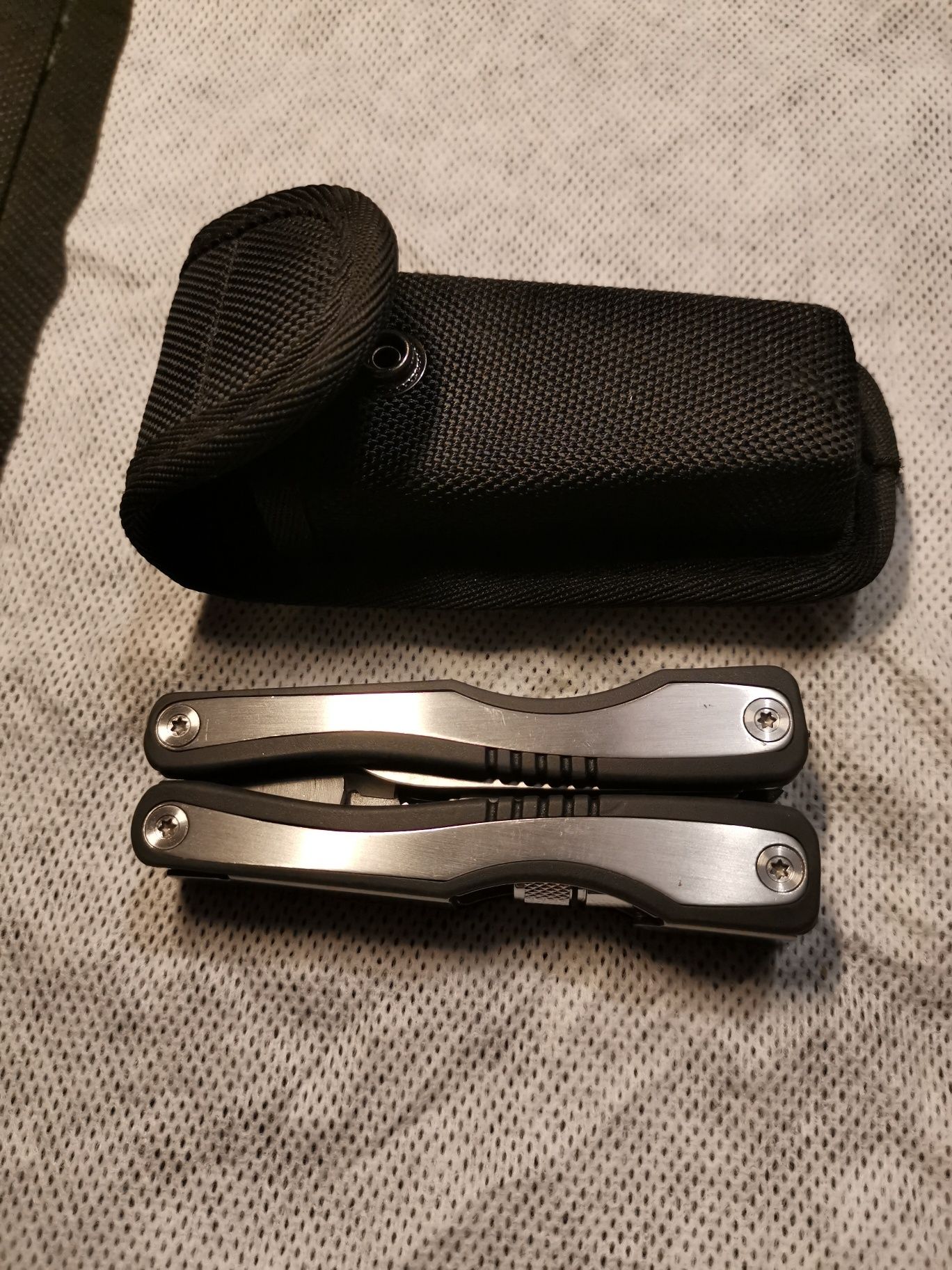 Multitool jak nowy