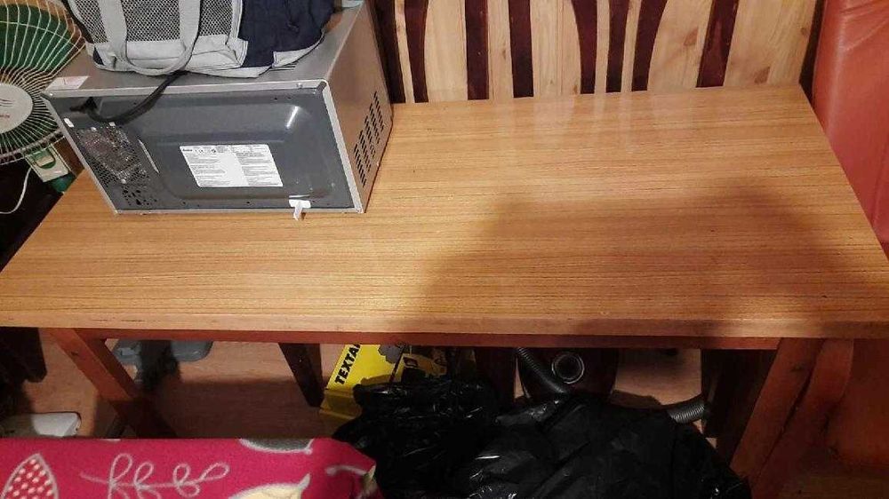 sprzedam lawostol jasny+ krzesla