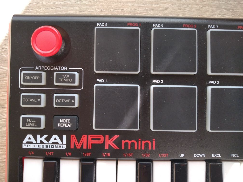 Klawiatura MIDI Akai mpk mini