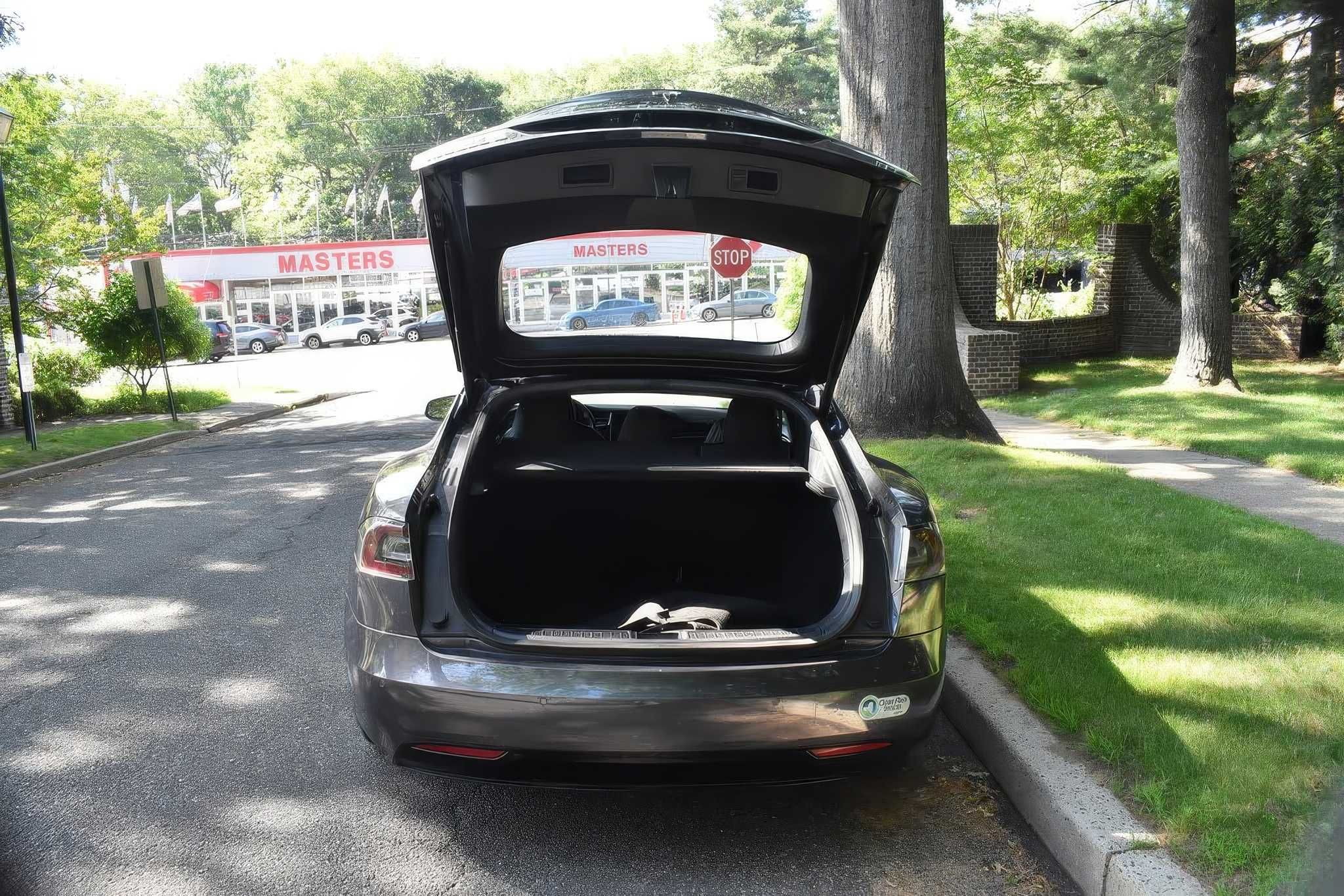 2018 Tesla Model S 75D