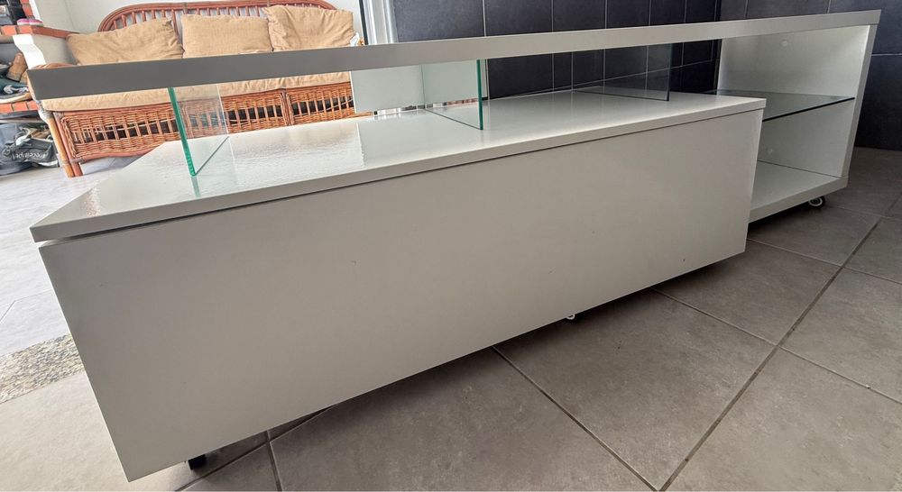 Movel de tv, compromento 1,50, Largura 33