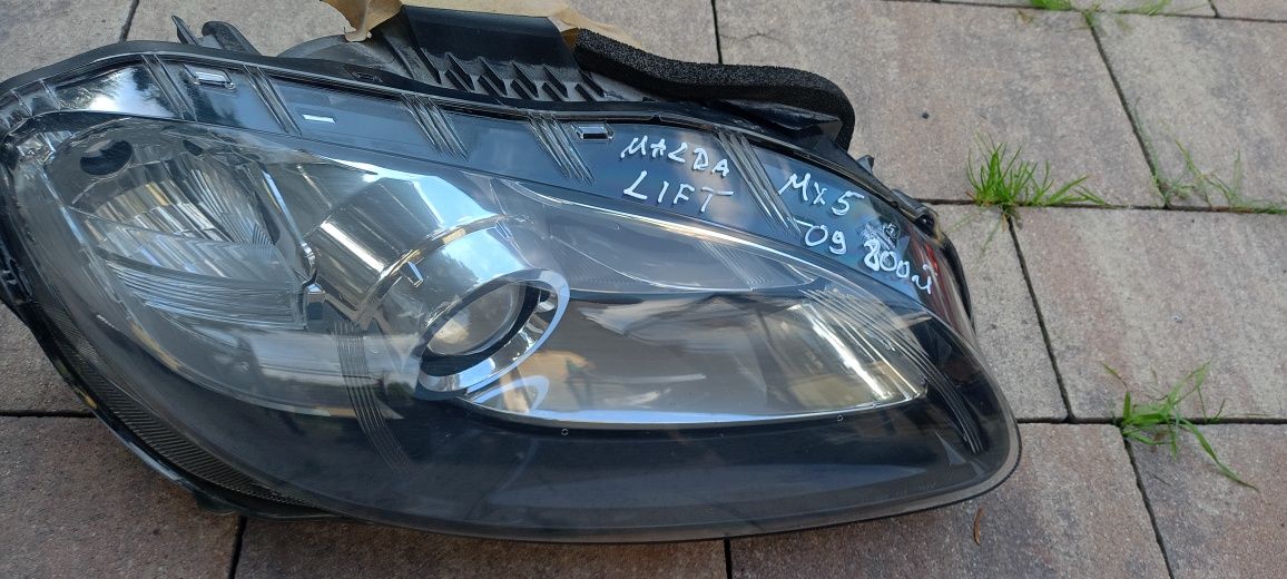 Lampa prawy przód mazda MX5 lift