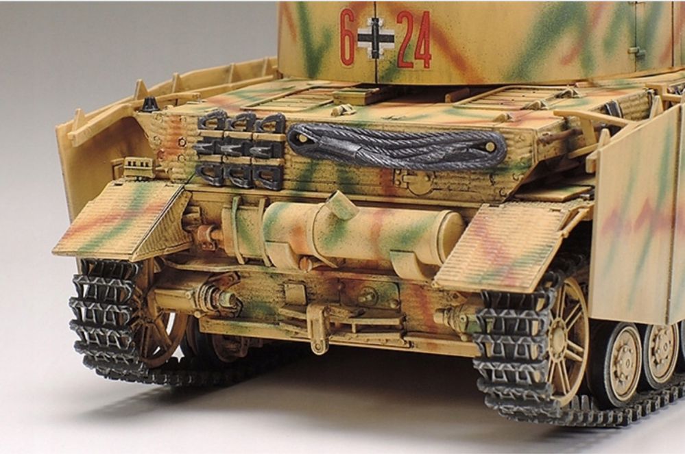 Model do sklejania Czołg PzKpfw Panzer IV Ausf.H 32584 Tamiya