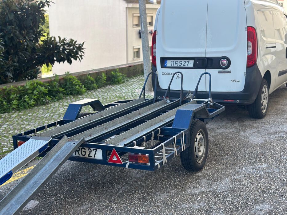 Aluguer de Atrelado até 3 motas