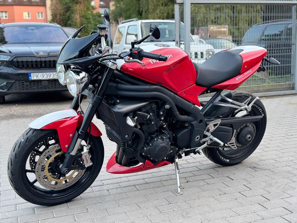 Triumph speed triple 1050
