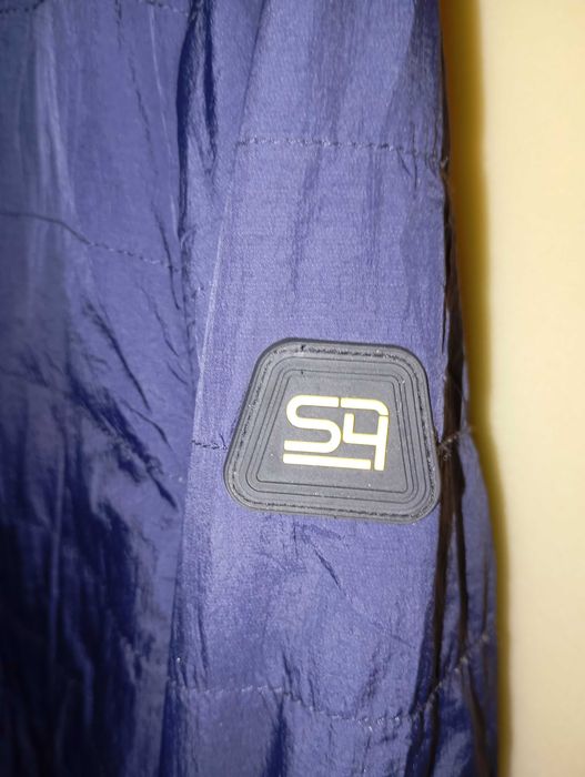 В наличии
Ветровка куртка р 54 s4 jackets