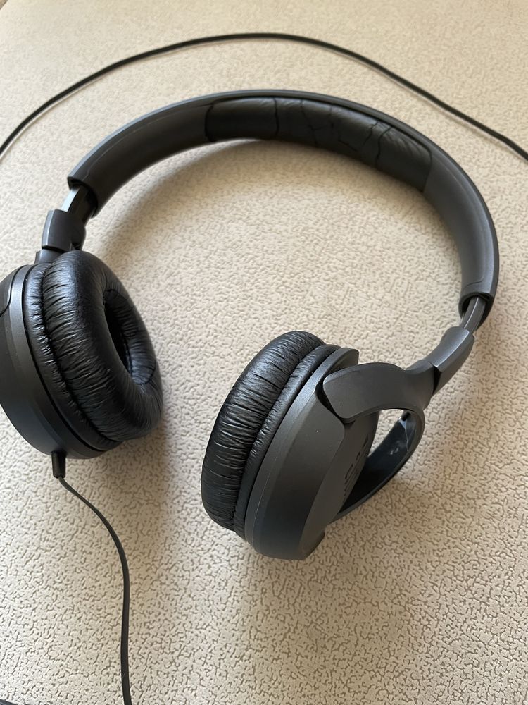 Sluchawki JBL przewodowe