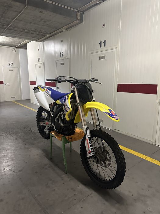 Suzuki RMZ250 Matriculada