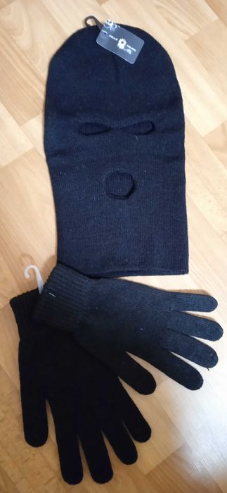 Балаклава тепла і перчатки нове