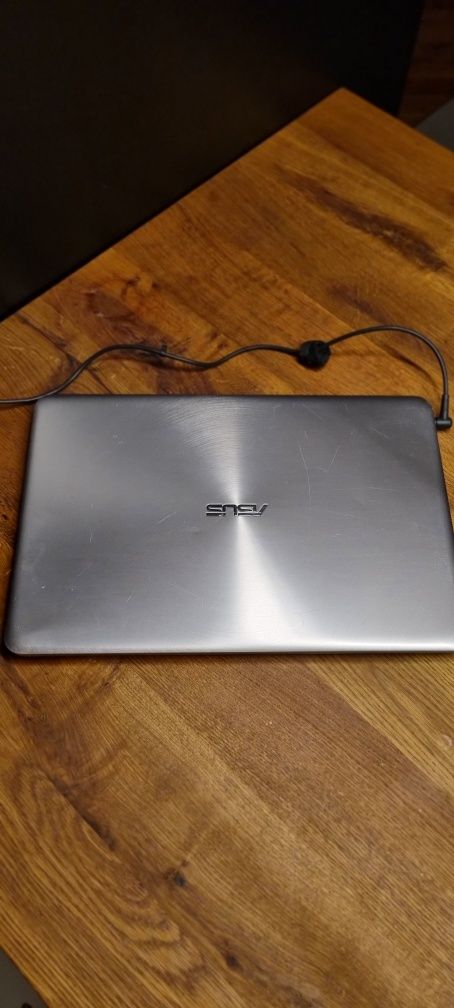 Laptop ASUS Zenbook UX510U Core i7  | 16GB Ram | 512GB | GTX 960M