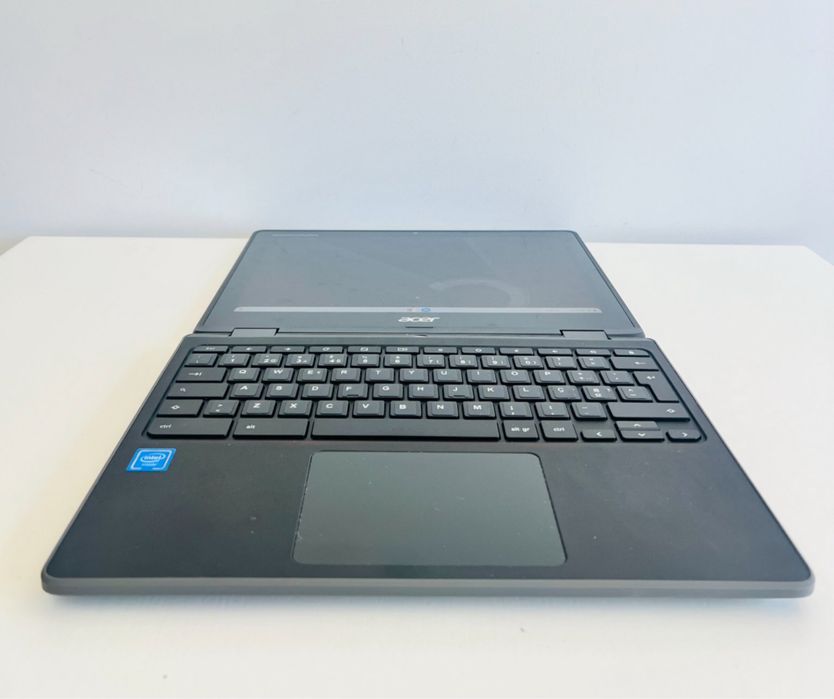 Portátil Acer TouchScreen 360º com caneta