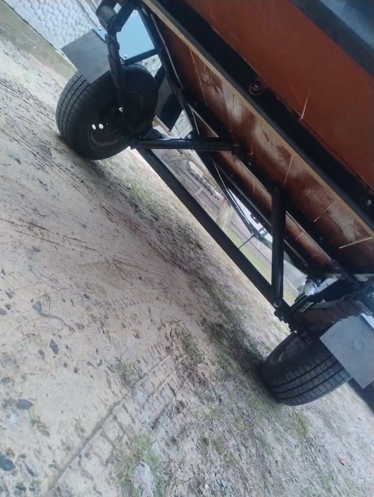Продам причіп,легковий
