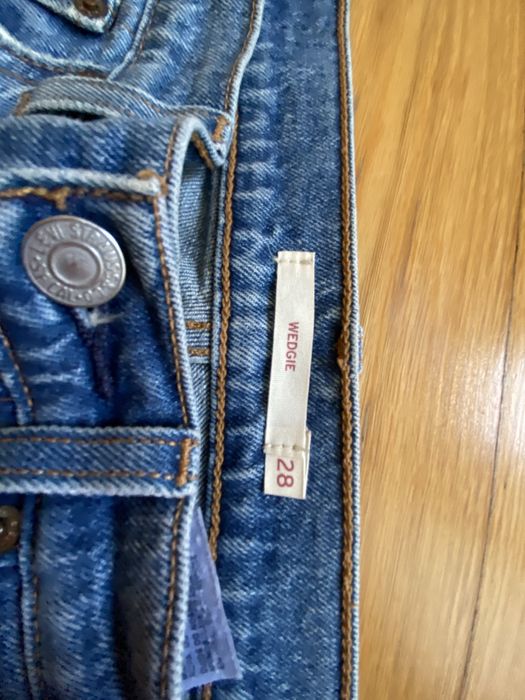 Calcas Levis W28/Tam 38 Modelo Wedgie