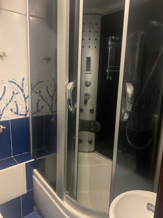 Здам не велику з гарним ремонтом 3х кімн кв вул. Любецька