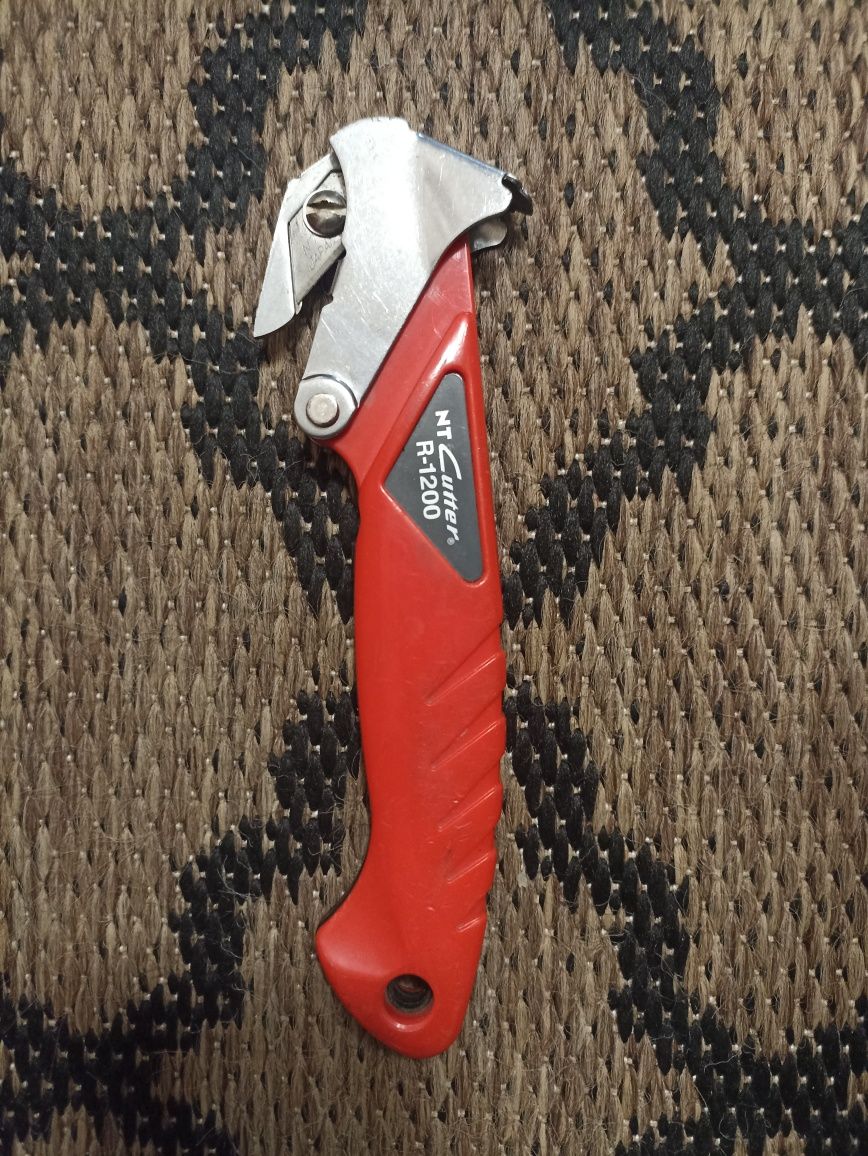 Nóż R-1200 NT Cutter