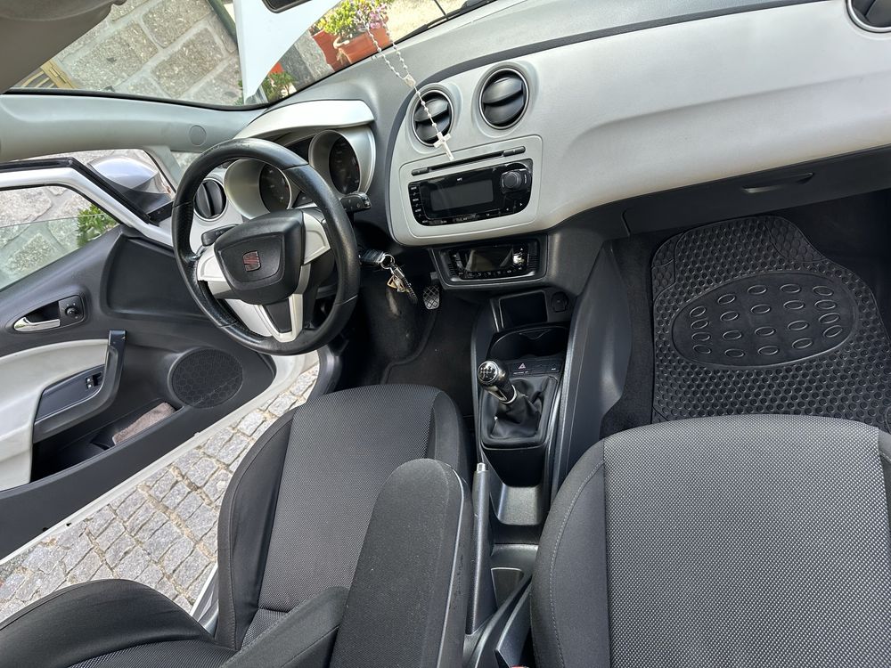 Seat ibiza 6j imaculado