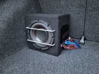 Mały Subwoofer Aktywny ze Wzmacniacz em (Tuba basowa do busa pod fotel
