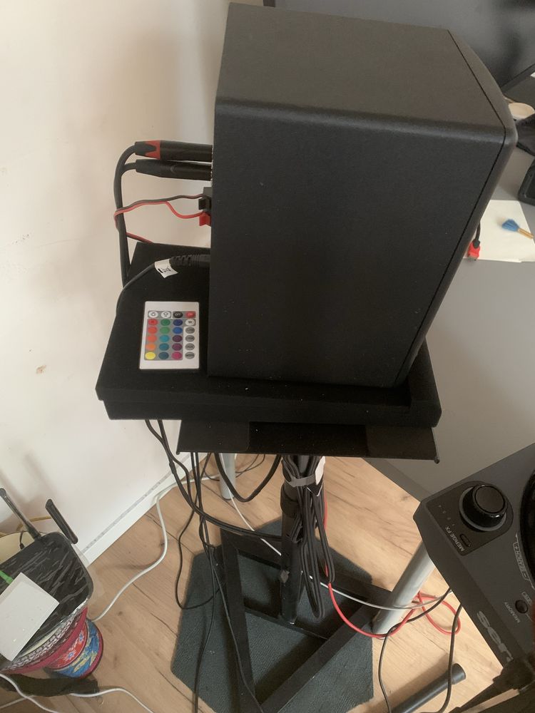 Speakers presonous 4.5 set with pads and stands package