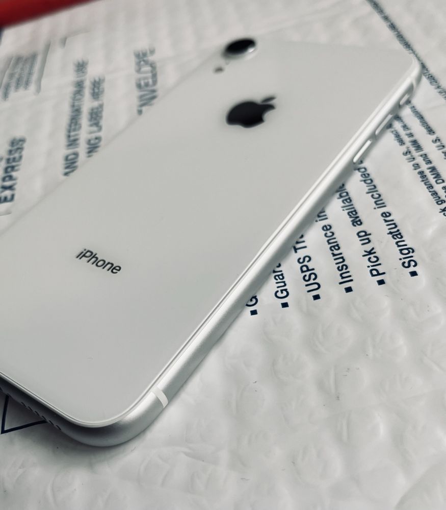 iPhone XR 256GB White Neverlock