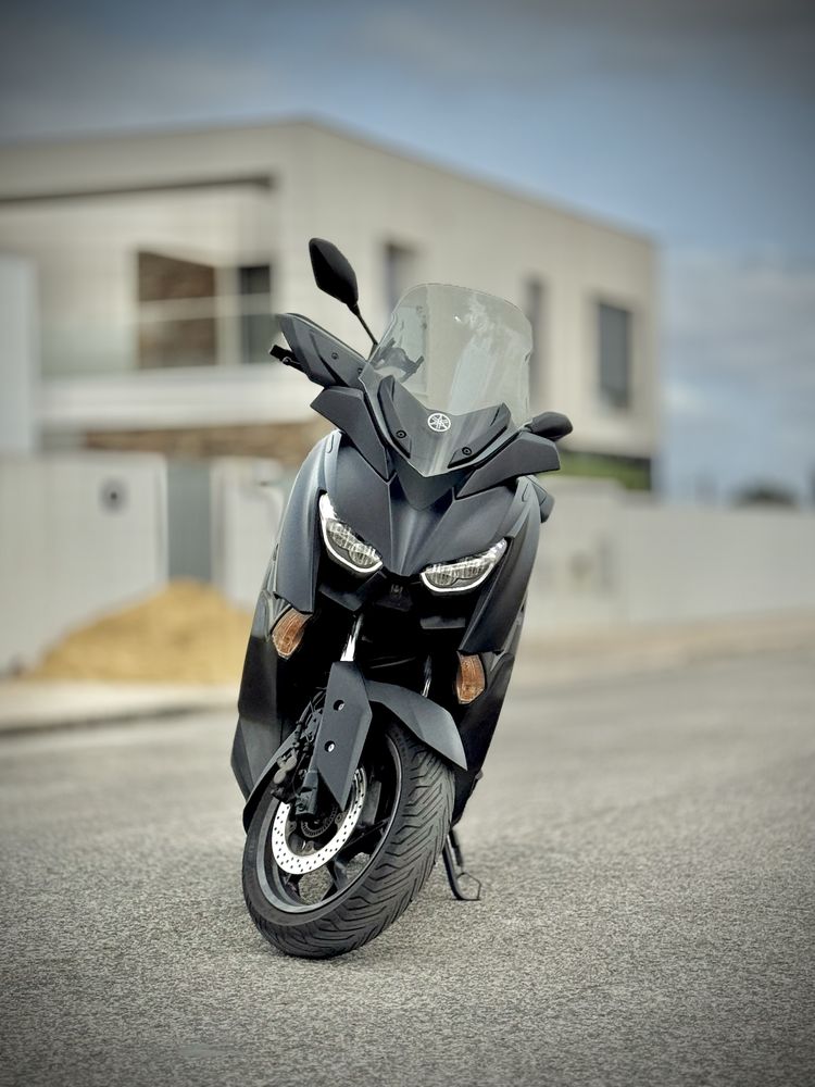 Yamanha XMax 300cc IronMax Black Mate