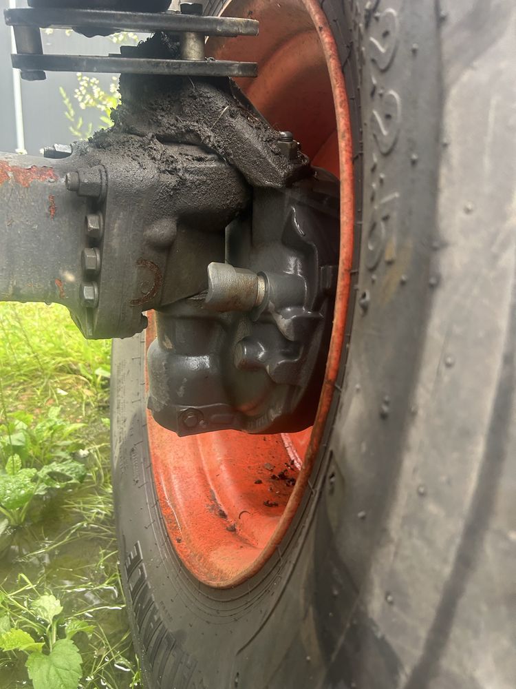 Czesci Kubota M95GX III silnik 3 i kabina