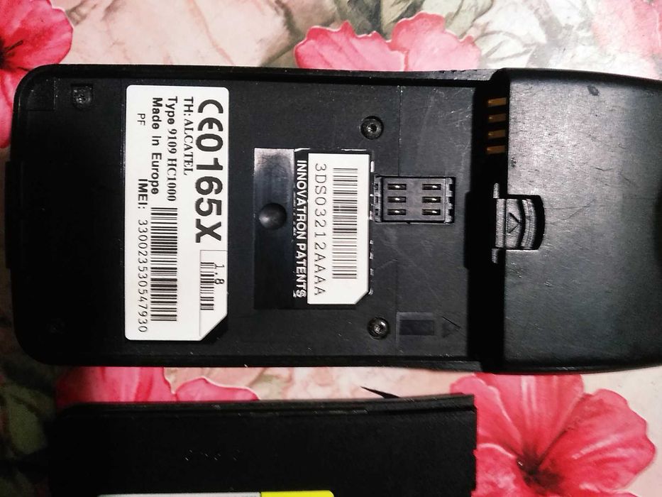 Продам раритетний телефон алькатель