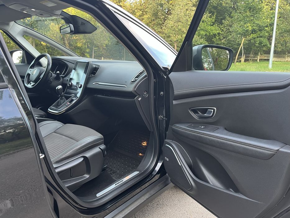 Рено Гранд Сценік 4