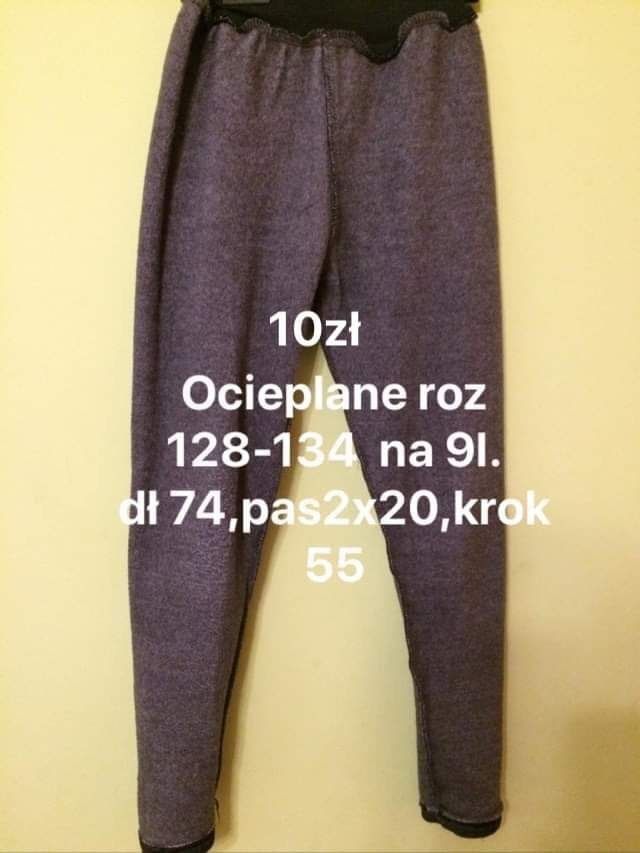 Czarne Ocieplane roz 128-134  na 9l.
dł 74,pas2x20,krok 55