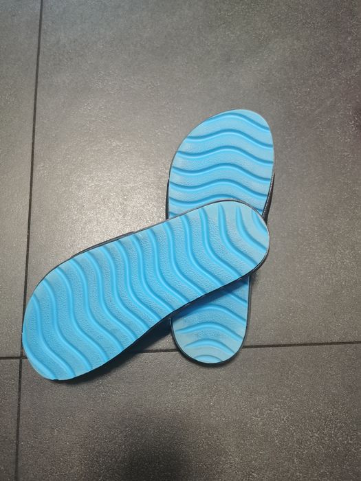 Klapki 34/35 Olilan z Decathlon jak nowe
