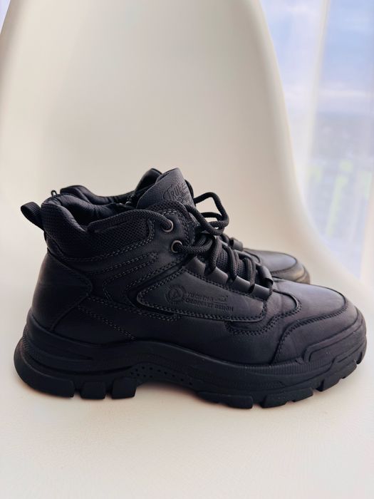 Зимові чоловічі ботінкі на хутрі 40 розмір