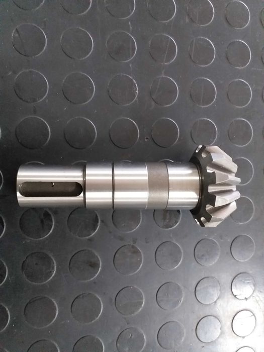 OLIMAC DRAGO wałek przekładni kątowej 12 zębów