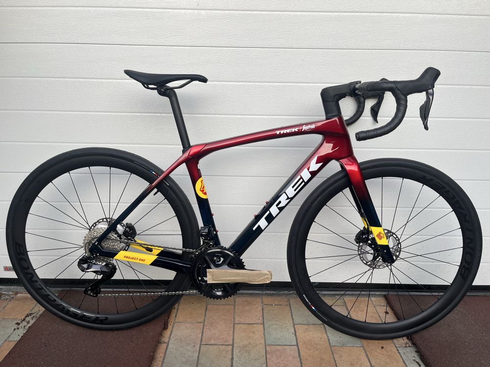 Rower Trek Domane SLR 7 Gen 4, r.52, Ultegra Di2, 12-speed, Gravel
