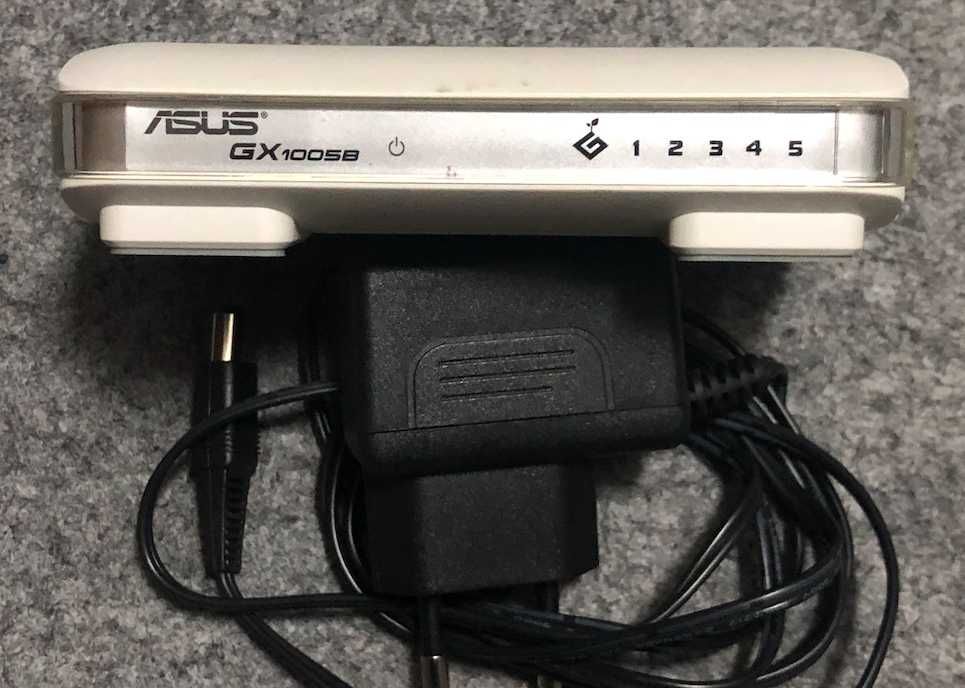 Switch Asus GX1005B