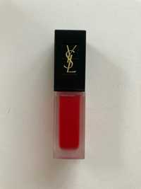 Yves Saint Laurent czerwona pomadka Tatouage Couture Velvet Cream 208