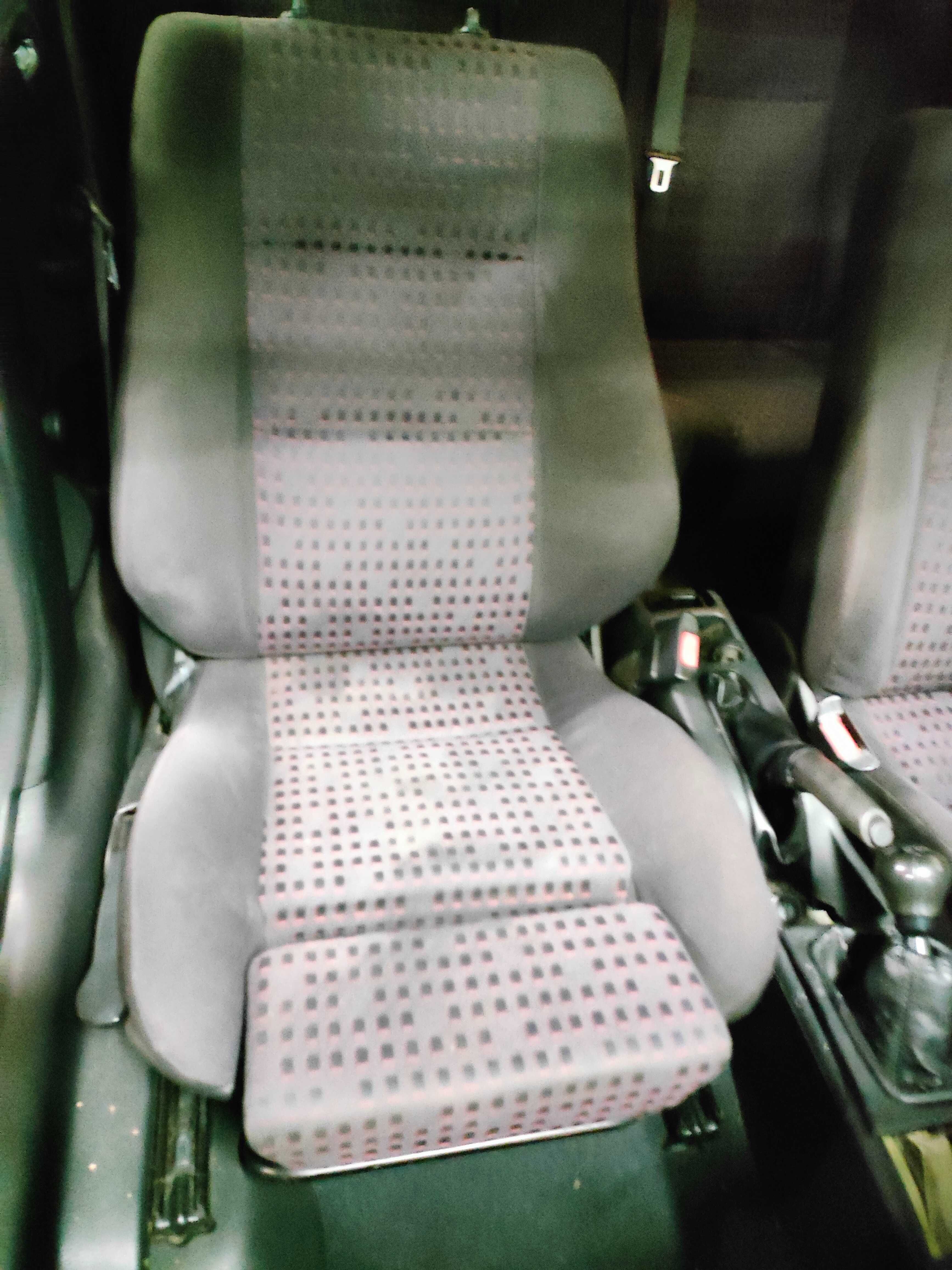 Opel Astra G II Fotele Kubełkowe komplet KOMBI