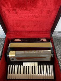 Hohner Lucia III