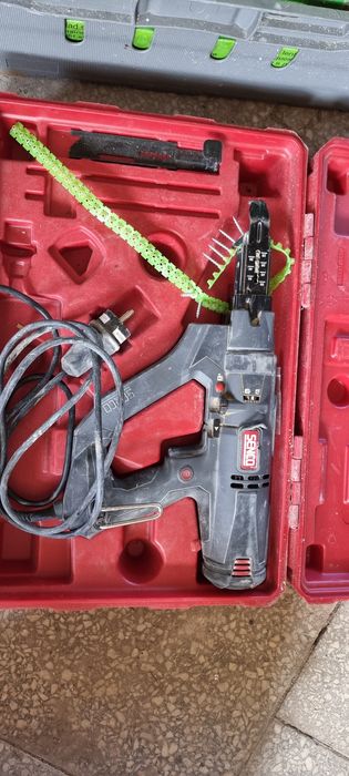 Wkrętarka taśmowa Senco do gk +wkrety