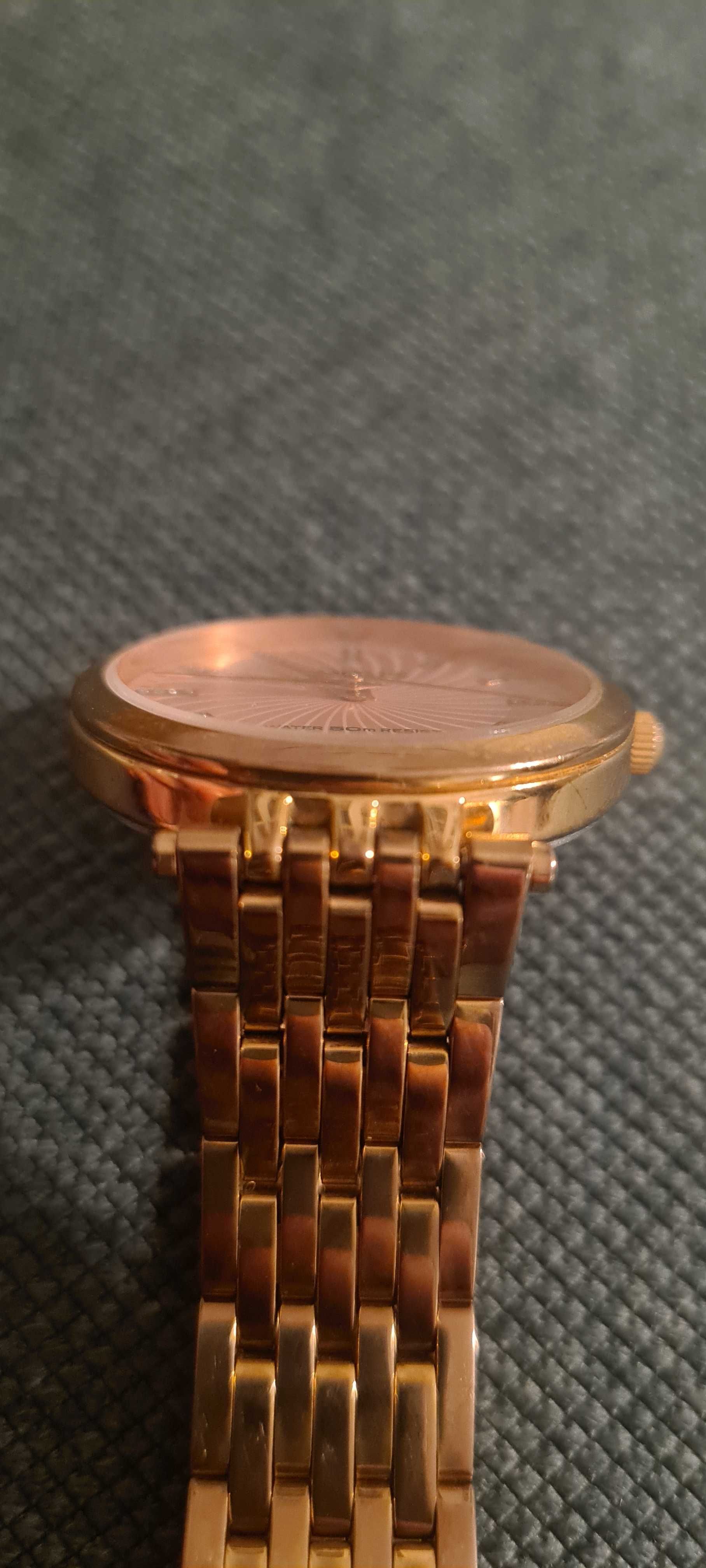 Elegancki zegarek damski Lorus, bransoleta, różowe złoto