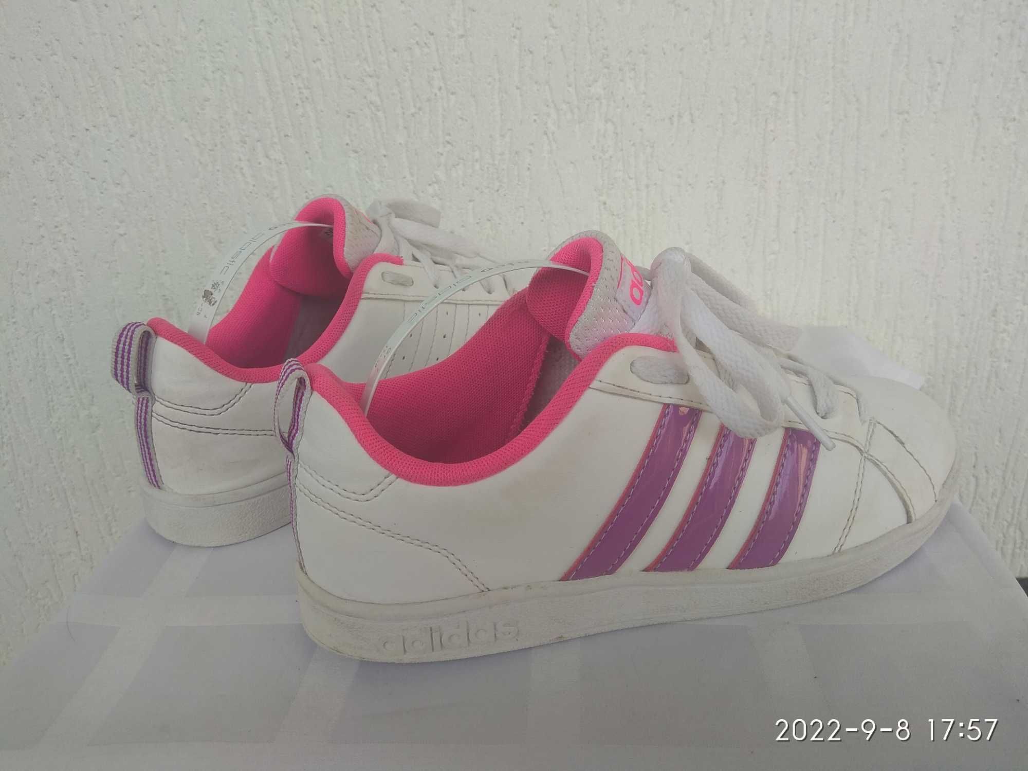 Кроссовки кожанние Adidas Neo Label р.34