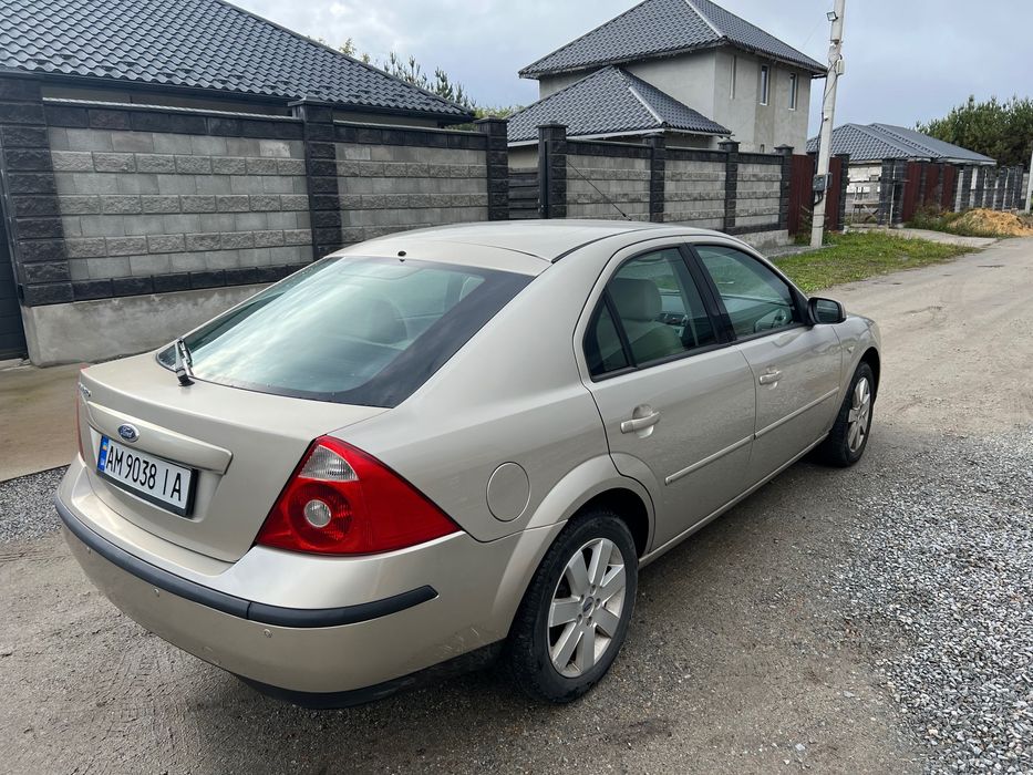 Продам Ford Mondeo 3 1.8 бензин