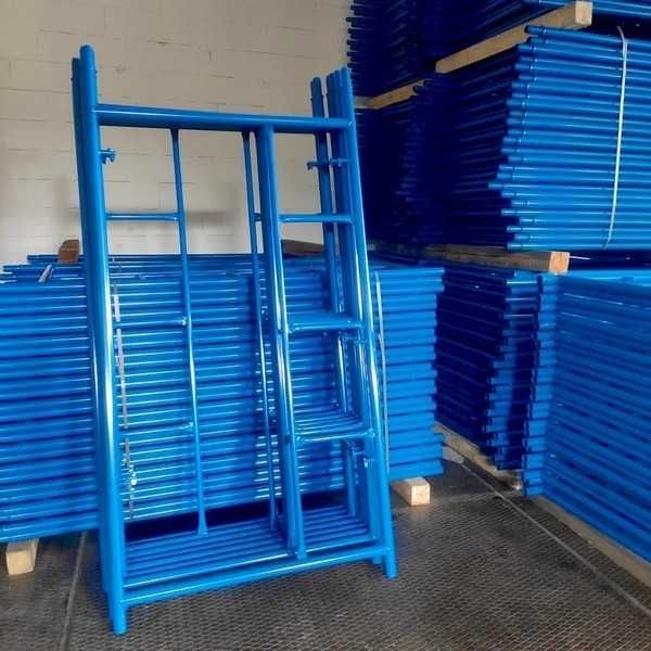 Риштовка. Ліса. Вишки тури. Риштування будівельне. Леса строительные.