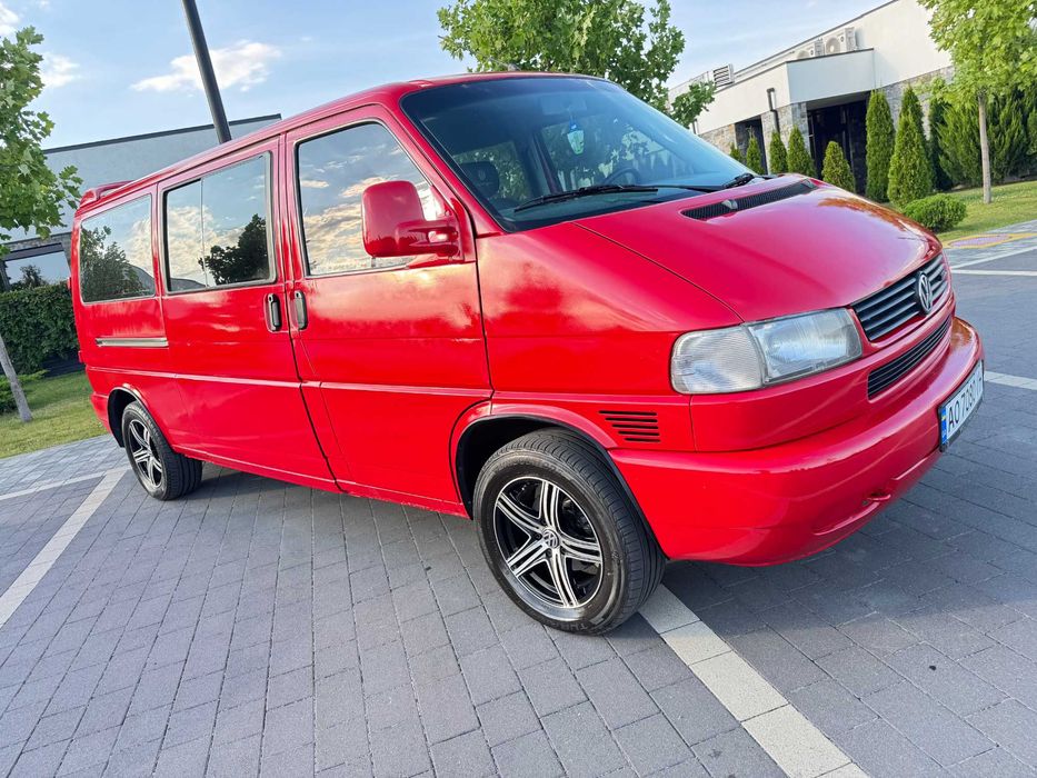 Volkswagen Caravelle 1999 рік 2,5 TDI