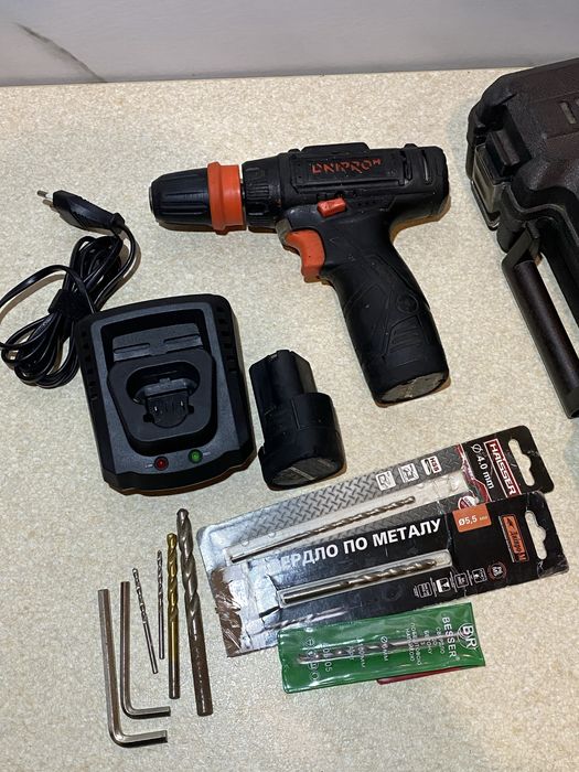 Акумуляторний дриль-шуруповерт Dnipro-m CD-123QS