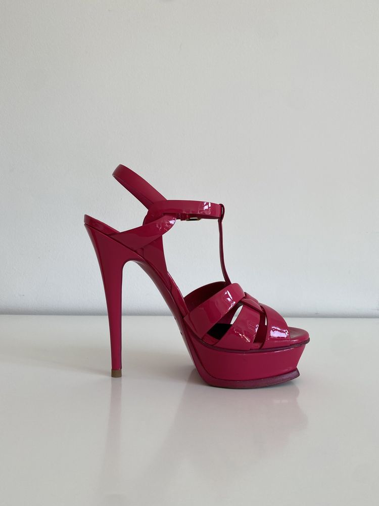 Saint Laurent - sandały na wysokim obcasie