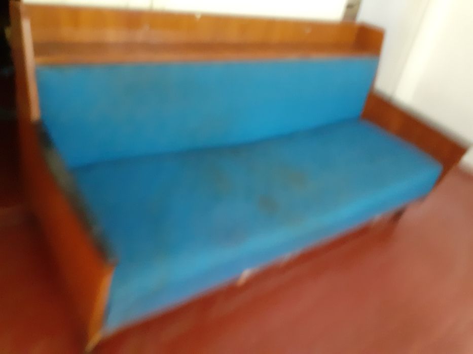 Диван зі спинкою радянських часівх