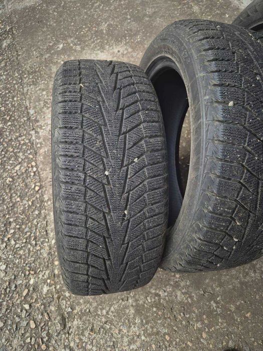Hankook Winter Icept iz2 215/50 R17