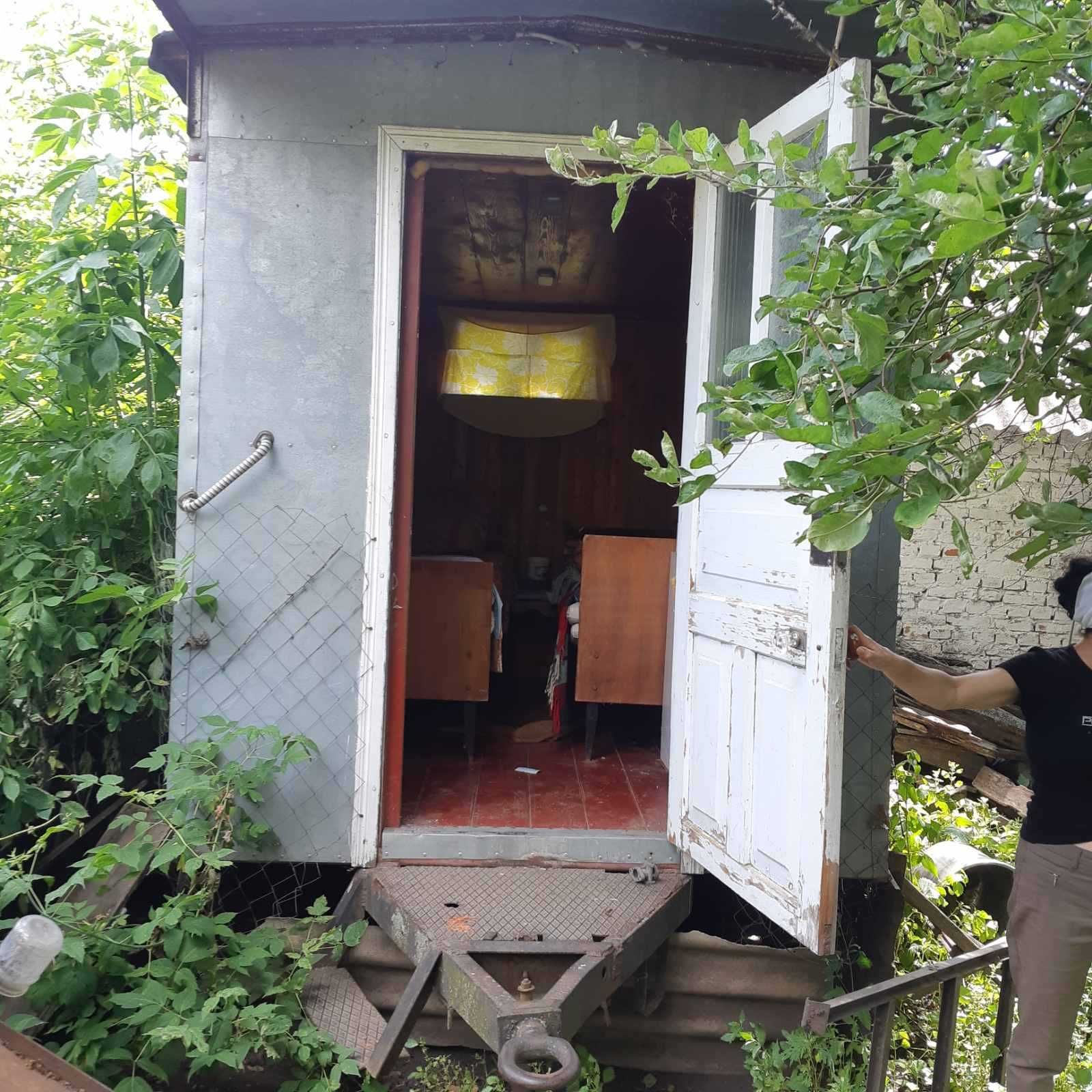 Продам двухместный домик на колесах